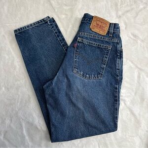 Vintage Levi’s 550 medium wash mom jeans
